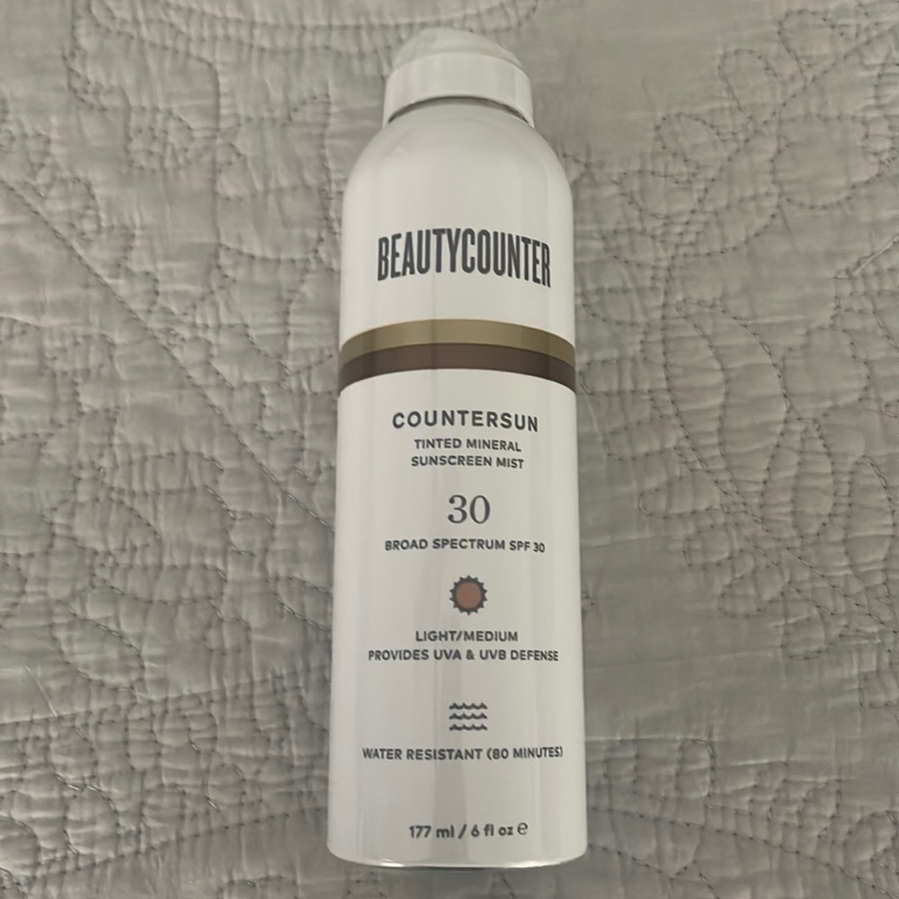 Beautycounter Countersun tinted mineral sunscreen mist SPF 30 light/medium